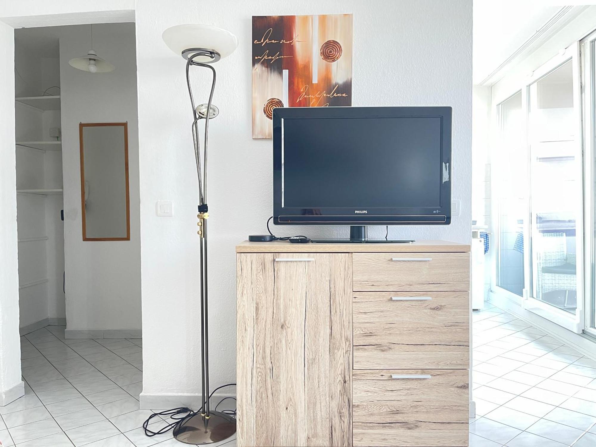 Cool Studio Saint Louis Vicino Stazione/Aereoporto Apartment Exterior photo